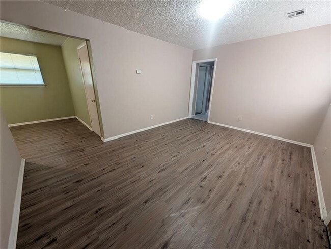 Building Photo - 2517 SW 86th St