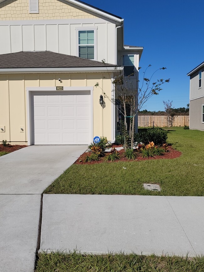 Primary Photo - 9025 Gifford Dr