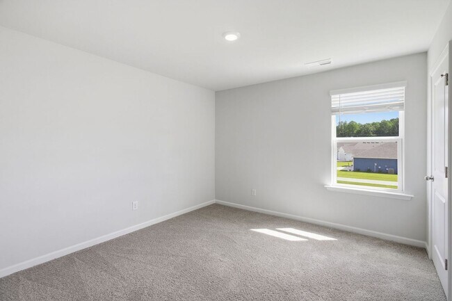 Building Photo - 119 Stella Blfs Dr