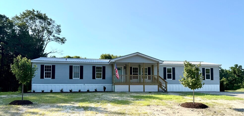 Primary Photo - 25 Winterberry Ln