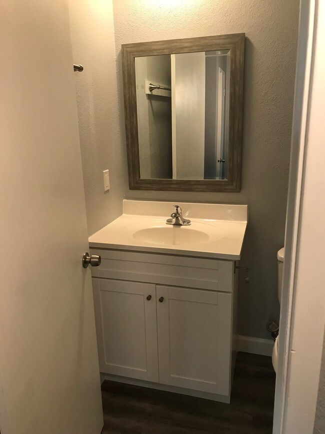 Building Photo - 3938 E Olive Ave