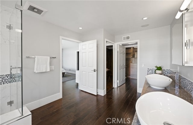 Building Photo - 4 Chandon