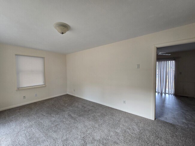 Building Photo - 7514 Telfair Dr