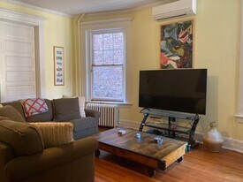 Building Photo - 2611 W Grace St