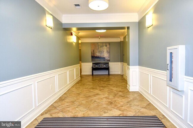 Building Photo - THIS IS AN ACTIVE ADULT, AGE RESTRICTED COMMUNITY. MUST BE 55+.