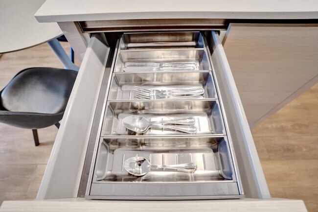 Building Photo - 1220 17th St