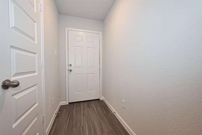 Building Photo - 2412 Cavefish Ct