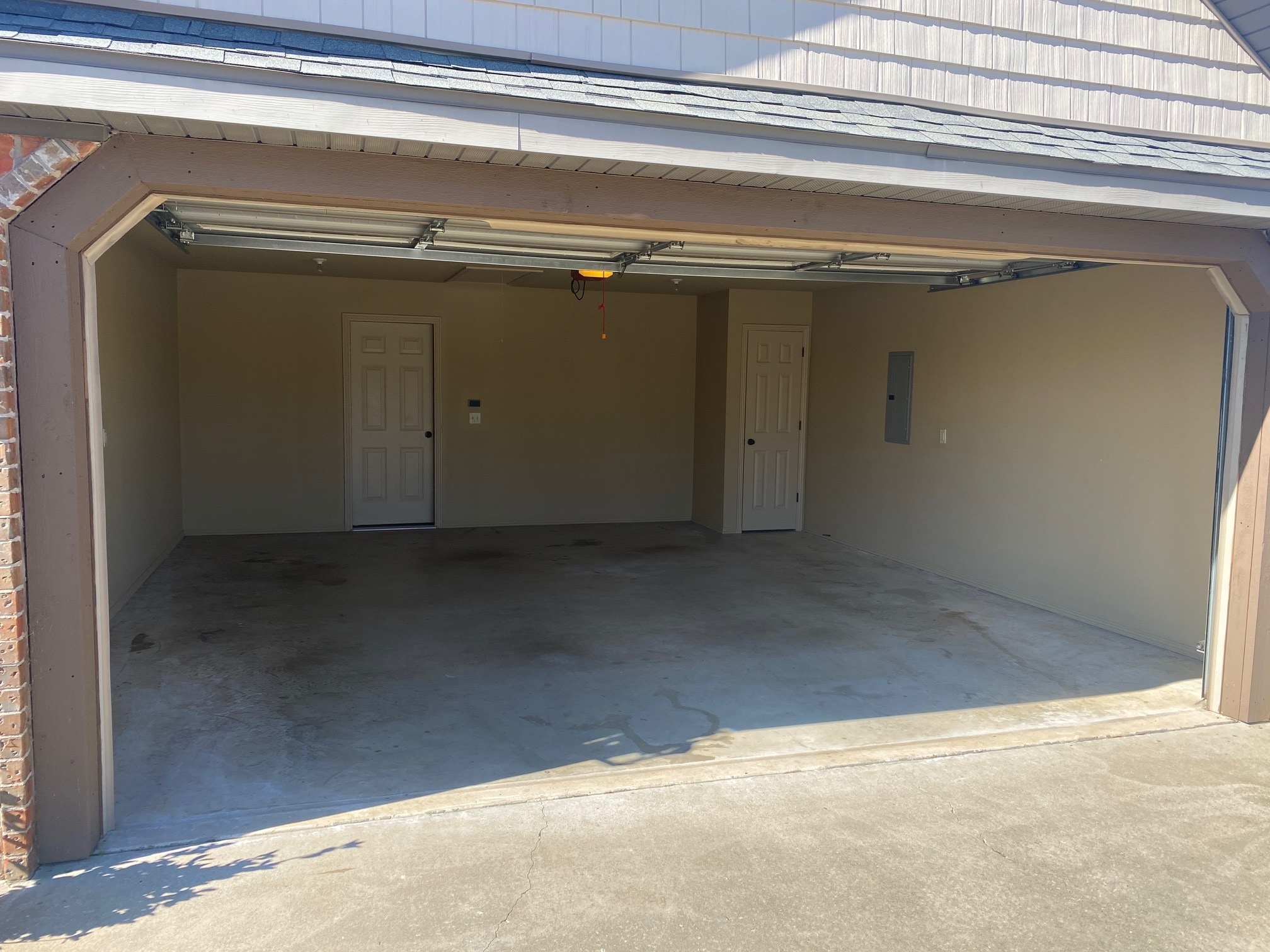 Building Photo - 450 Remson Ln