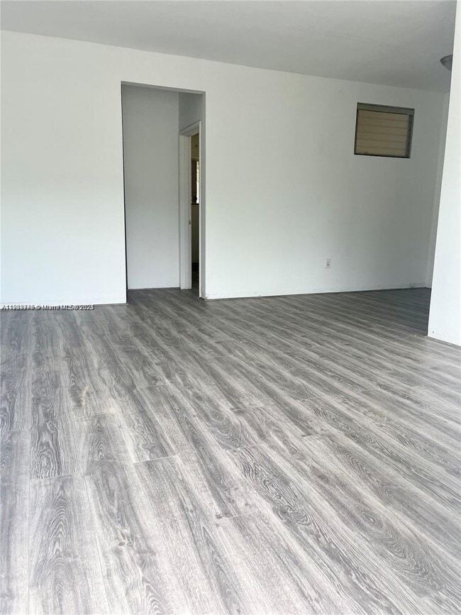 Building Photo - 780 81st St