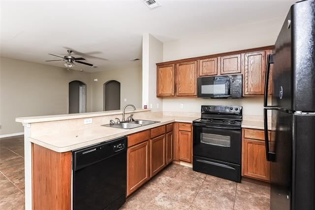 Building Photo - 213 Kennedy Dr