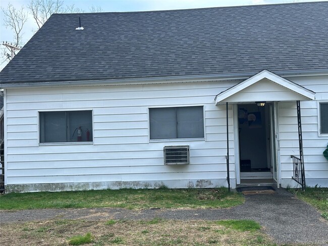 Building Photo - 276 Fosler Rd