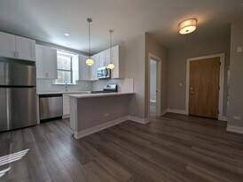 Building Photo - 3937 N Janssen Ave