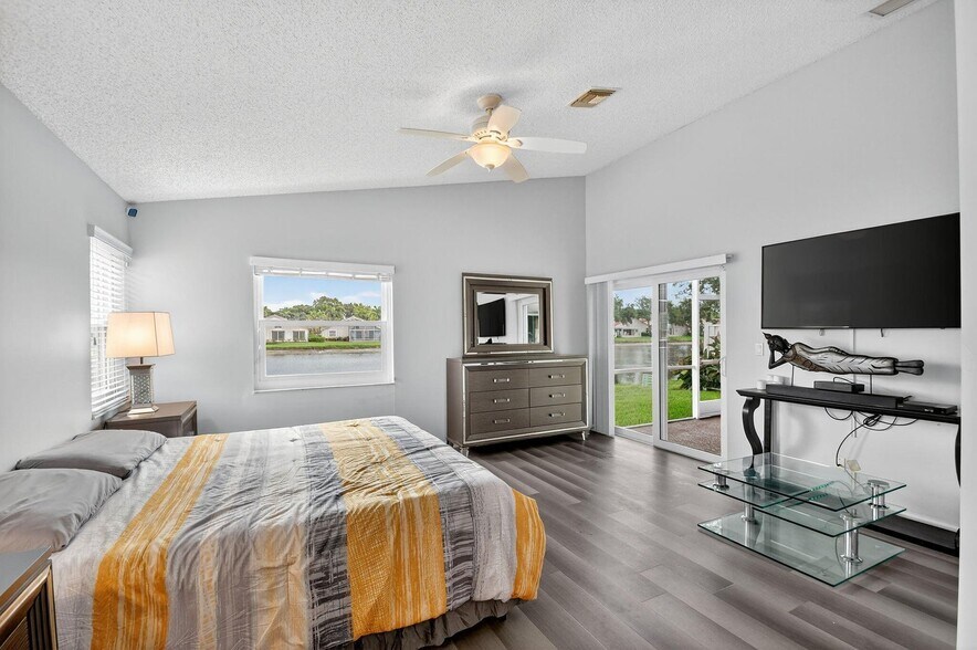 Building Photo - 9601 Harbour Lake Cir