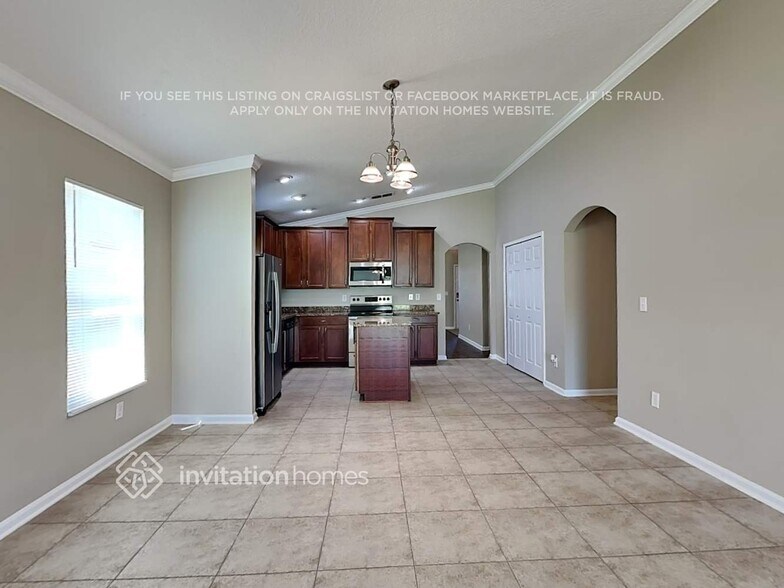 Building Photo - 3816 N Trapani Dr