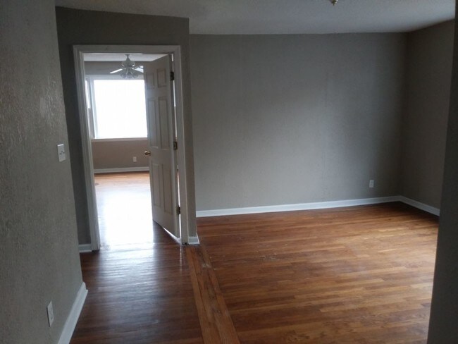 Building Photo - 220 Brooklyn 2