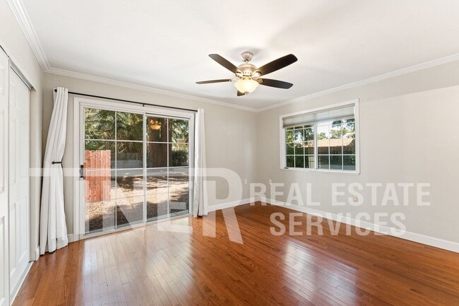 Building Photo - 705 Orange Grove Way