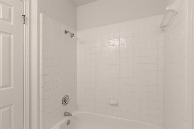 Building Photo - 10225 Open Gate Dr