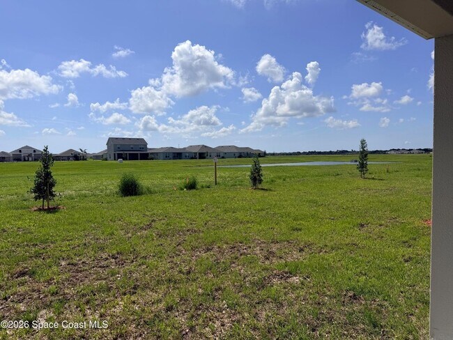 Building Photo - 1513 Garabaldi Cir SE