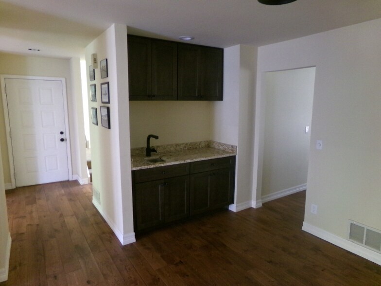 Building Photo - 1530 S Quebec Way