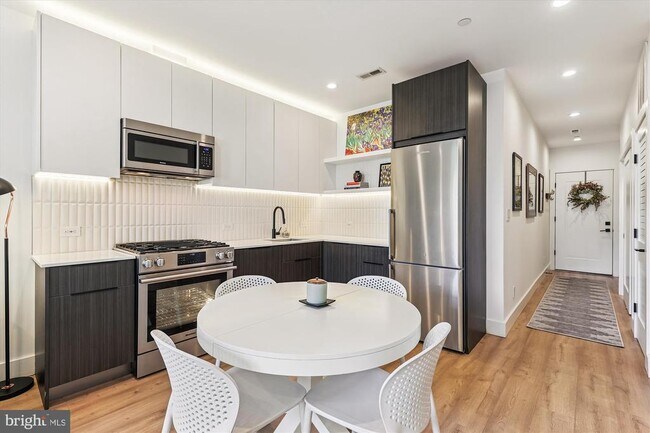 Building Photo - 3117 Georgia Ave NW