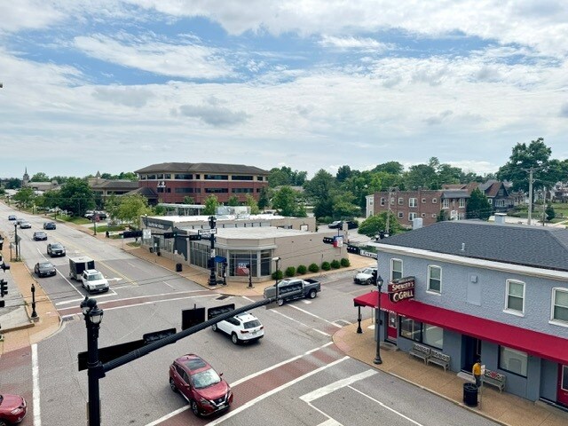 Building Photo - 200 S Kirkwood Rd