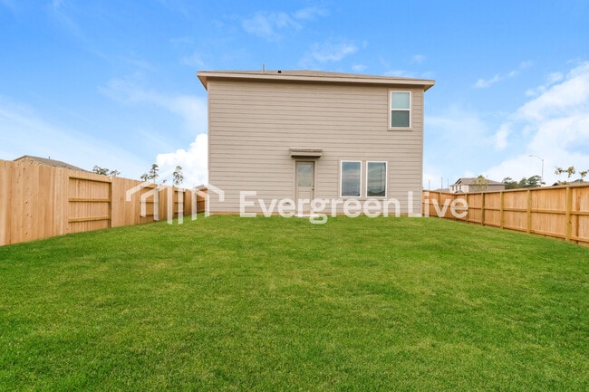 Building Photo - 303 Bush Mdw Ln