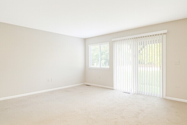 Building Photo - 3159 Saganashkee Ln