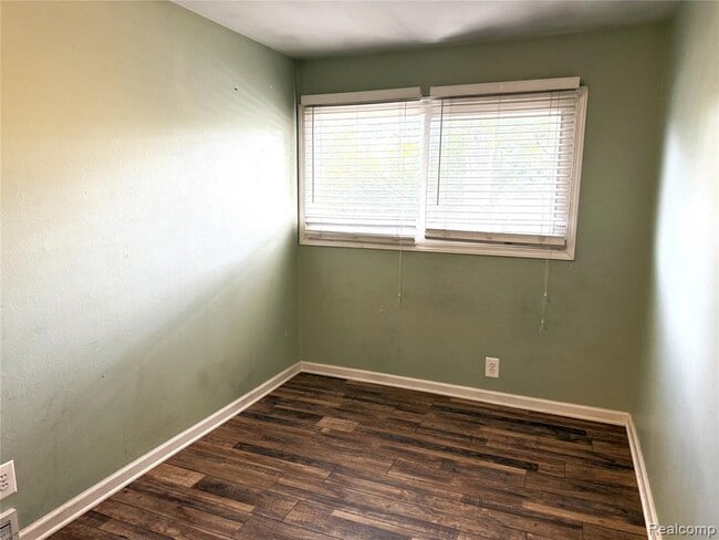 Building Photo - 1839 Ackley Ave