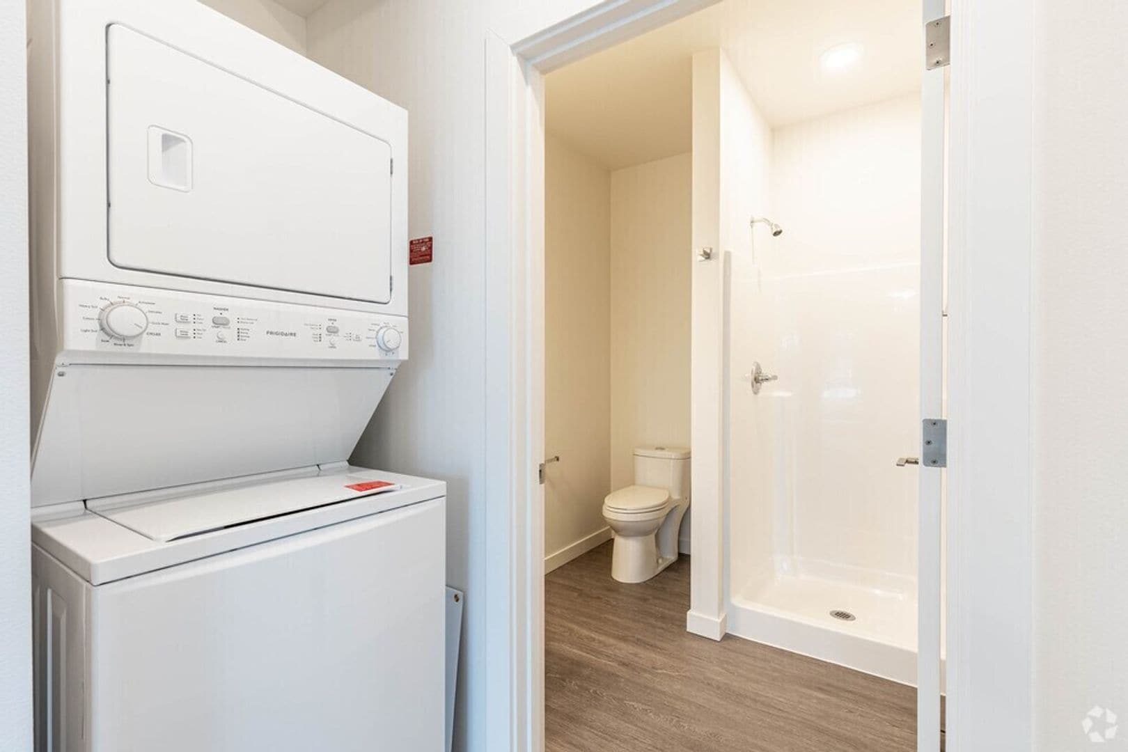 Interior Photo - MF 16 - N. Sumner