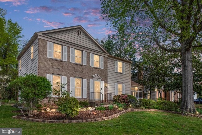 Building Photo - 6917 Stoneybrooke Ln