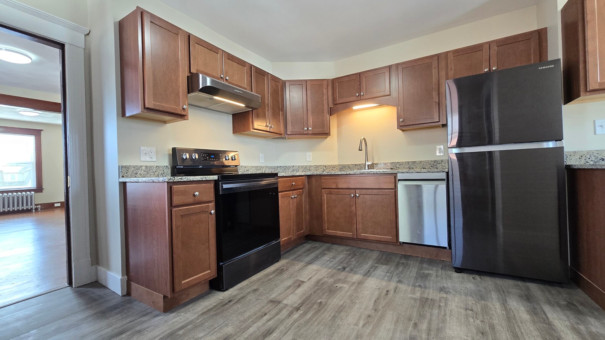 Building Photo - 39 W School St