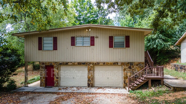 Building Photo - 630 Colonial Dr