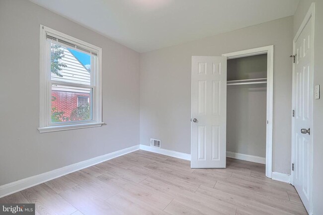 Building Photo - 3506 Millvale Rd