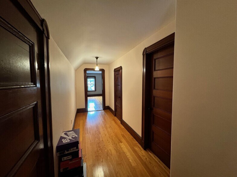 Building Photo - 29 Fairmount Ave