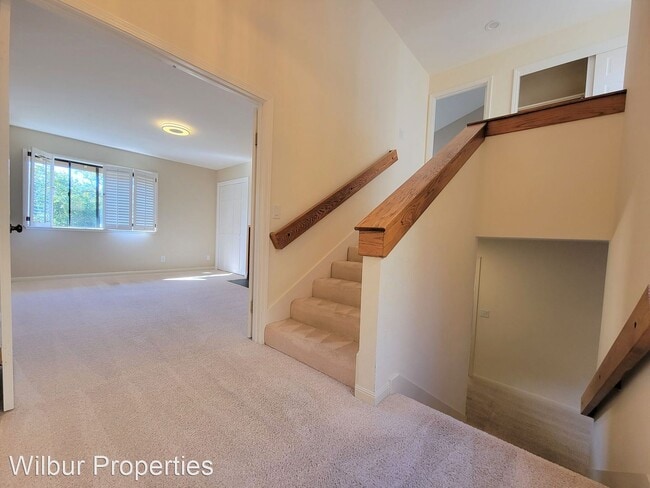 Building Photo - 3 br, 2.5 bath House - 3 Oliver Court