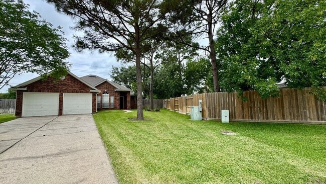 Building Photo - 15027 Winding Black Cherry Ln