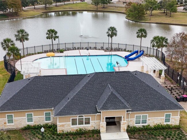 Building Photo - 13909 Stonewood Ct