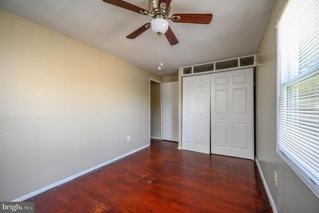 Building Photo - 7737 Greymont St