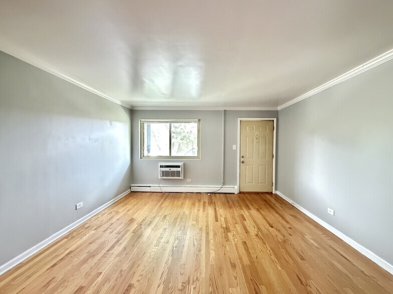 Building Photo - 8500 Waukegan Rd