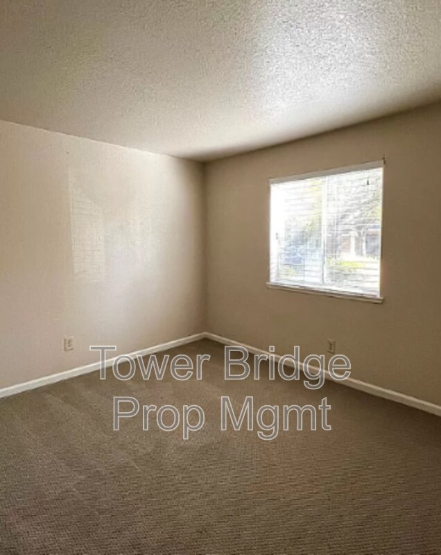 Building Photo - 11150 Trinity River Dr