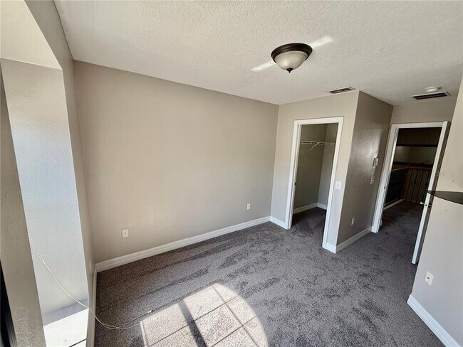 Building Photo - 2503 Aventurine St