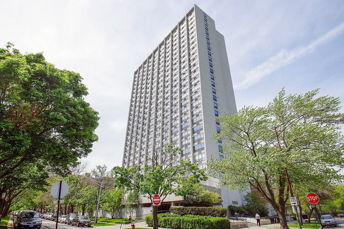 Building Photo - 5100 N Marine Dr