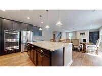 Building Photo - 5585 Orchard Cove