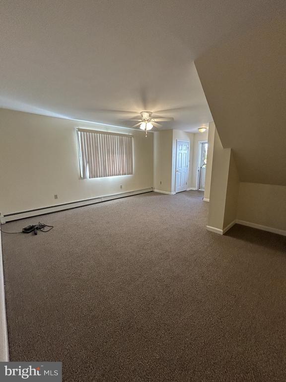 Building Photo - 415 School St