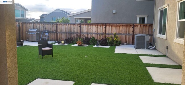 Building Photo - 6716 Anton St