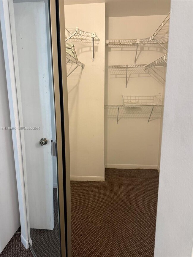 Building Photo - 11864 SW 99th St