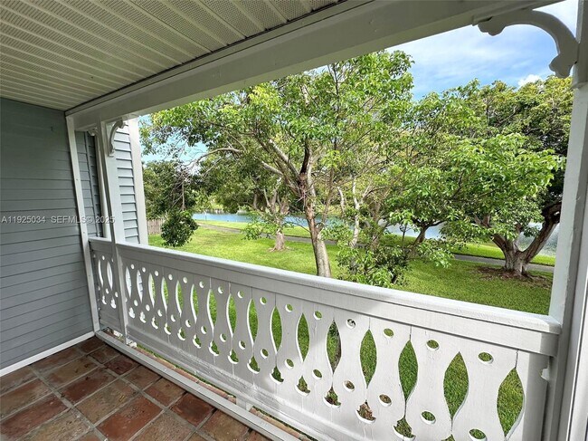 Building Photo - 10521 Mahogany Key Cir