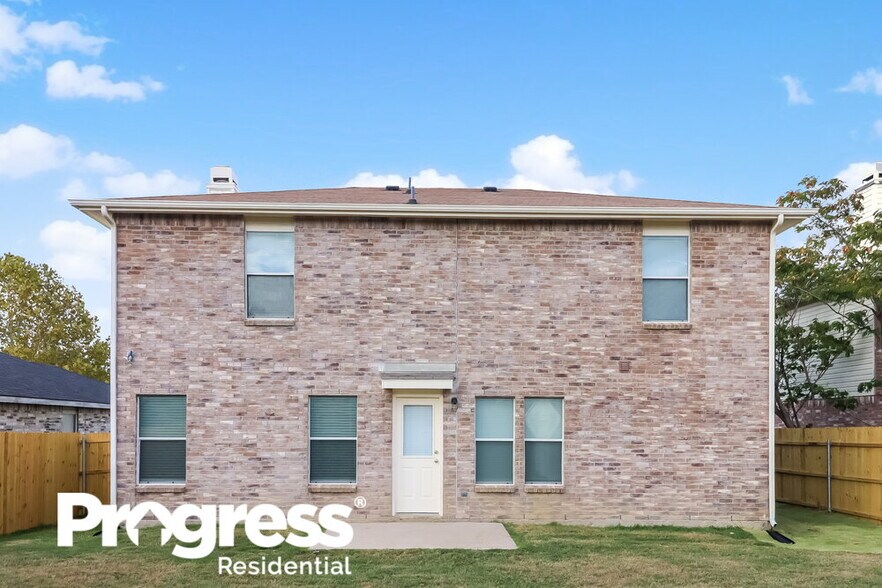 Building Photo - 509 Brasenose St