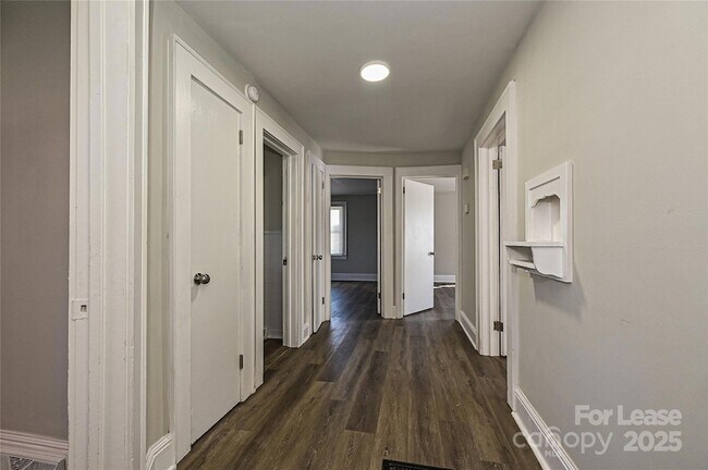 Building Photo - 411 Elizabeth Ave