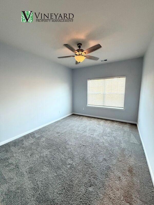 Building Photo - 247 Centennial Cir